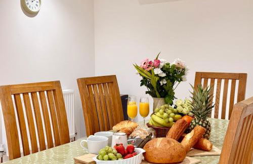 Rural Cottage, 3 beds, 3 bath,LOG BURNER, HOT TUB, with Cymru Holidays - Foto 45