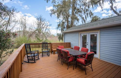 Camellia House - 6 minutes to MCRD Parris Island Graduation Family Friendly, Beach Pass Included, Renovated - Photo 32