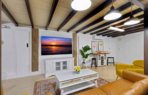 *NEW* The Surf Shack Jupiter! - Foto 32