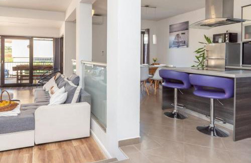 Villa Maslina with private pool on quiet location - by TA Leut Agency - Foto 44