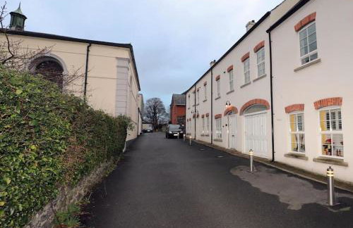 Royal Hillsborough Village Luxury Townhouse - Foto 2