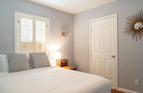 East ATX 3BR 2BA, Patio and Fire Pit Mins to Downtown by Austin Vacay - Foto 15