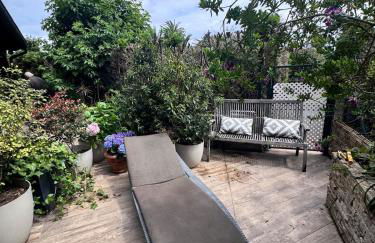 Fabuloso Bajo con Jardines - Foto 7