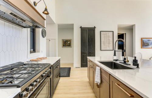 3 Mi to Holiday Valley Mtn-View Home with Hot Tub - Foto 11