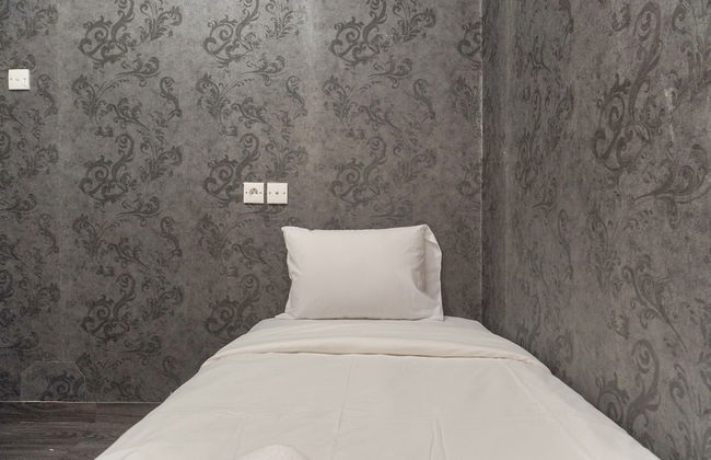 Good And Homey 2Br At Nifarro Park Apartment - Foto 8