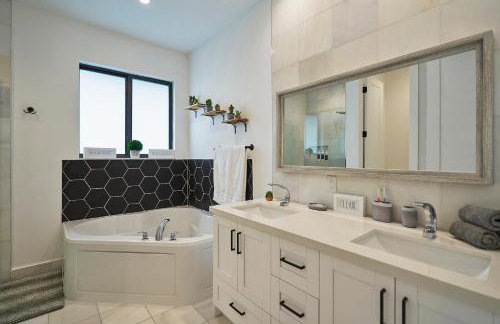 Modern New Construction Villa - Foto 36