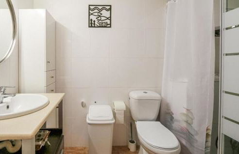 Cozy Apartment In Malgrat De Mar - Foto 13