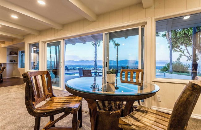 Oak Hills by Avantstay Panoramic View, Pool, Spa - Foto 32