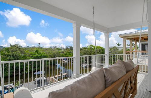 CASA NICA! Luxury Private Pool Home with dock on a saltwater canal! - Foto 26