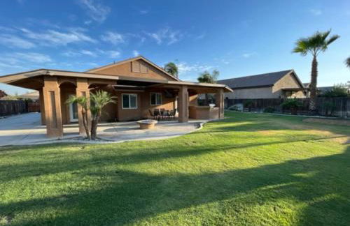 Cadbury 4BR Outdoor Kitchen Sleeps 8 Peaceful - Photo 24