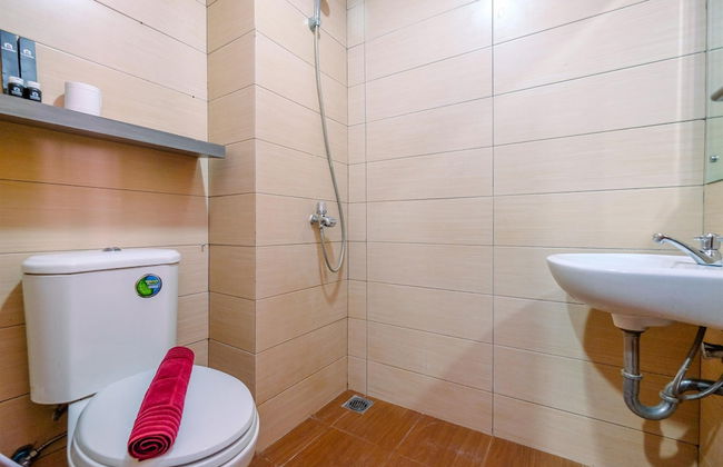 Cozy Living and Homey Studio Apartment at Margonda Residence 5 - Photo 8