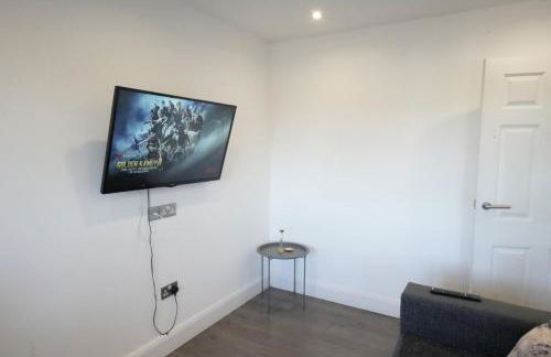 HEATHROW AIRPORT apartments-FREE parking-Free underground to and from Heathrow-30 min central London - Foto 42