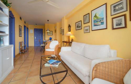 SOLETE - Apartamento con vistas, acceso directo al mar, piscina y parking by Redi - Photo 17