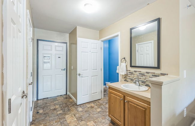 Green Goose Lodge - Studio Apt Sleeps 4 Condo - Foto 34