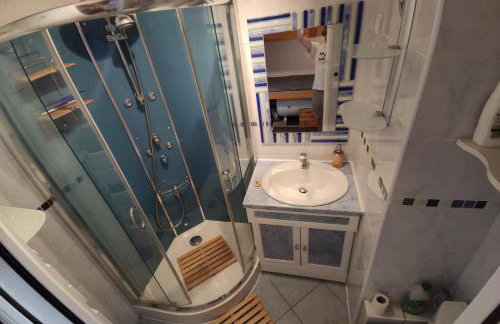 studio Batlou ménage inclus a la pierre st Martin pyrénée - Foto 5