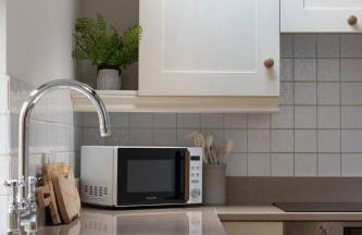 Charlotte's Cottage, a Charming Cotswolds Getaway - Photo 39