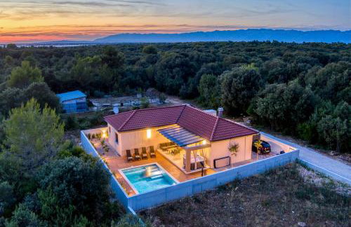 Villa Relax Petrčane - Foto 1
