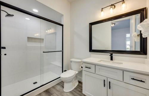 Group Getaway in Monument! High-End Home with Views - Foto 34