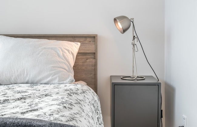 Modern Contemporary 2 Bedroom Suite - Photo 8