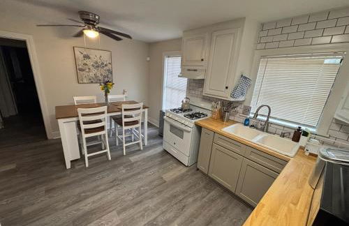 Close-to-Everything Midtown Cottage - Foto 16