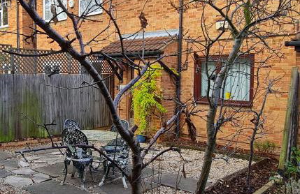 SW19 - Quiet split-level 2-bedroom maisonette with garden - Foto 1