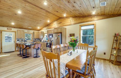 1 Mi to Watauga Lake! Modern & Rustic Mtn Hideaway - Photo 2