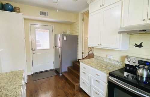 Comal Inn - Photo 34