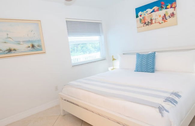 8BD Ft Pierce Beach Getaway - Great for Family Group - Photo 28