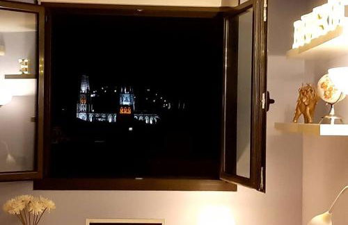 LUXEinBurgos Atico con Vistas Espectaculares - Foto 12