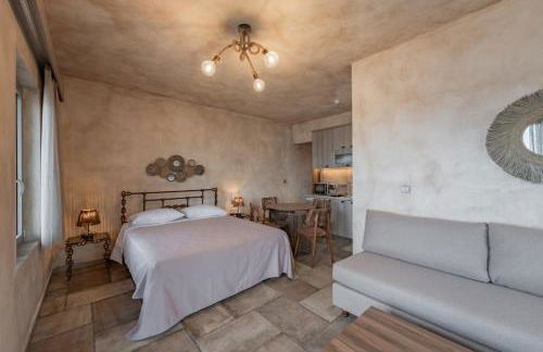 Skyros Trias - Photo 76