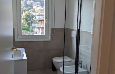 Breathtaking lake view in the heart of Stresa - Photo 10