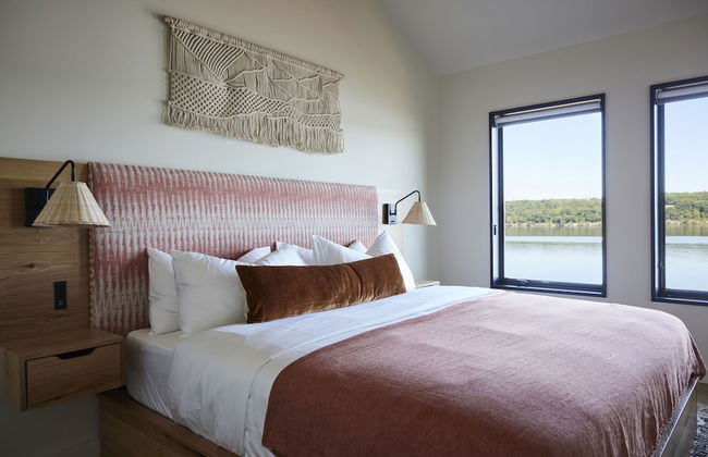 Hudson River Way by Woodstock Way Hotel - Photo 69