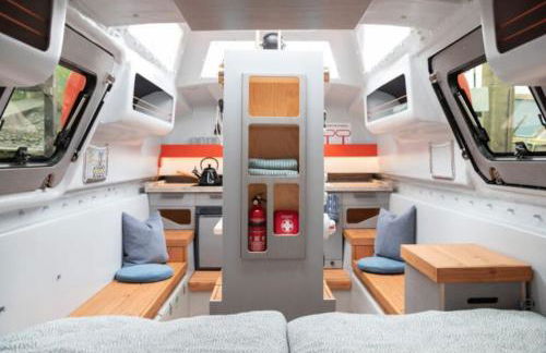 Ausgebautes Freifallrettungsboot KNUTSCHKUGEL - Foto 3