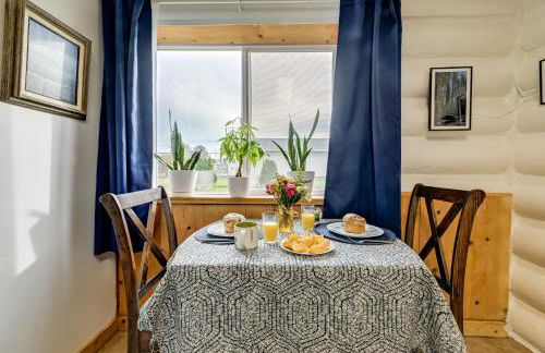 Unique Dog-Friendly Log Cabin Short Walk to Ocean - Foto 10