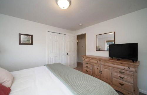 #StayInMyDistrict Cozy Rockaway Beach Cottage - Foto 20