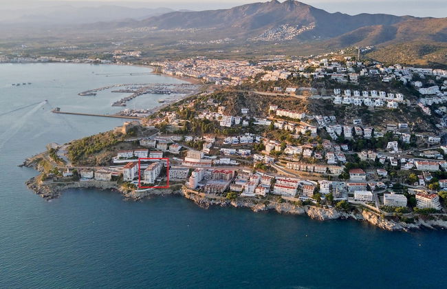 Apartment in Roses With Balcony - Photo 22