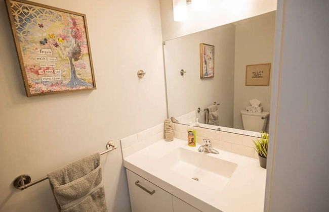 Stunning Home - Photo 14