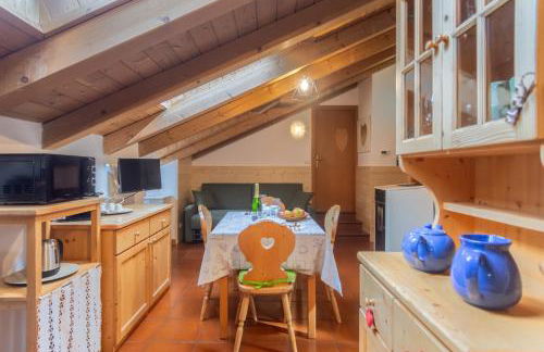 DolomiApartments - Appartamento Fiordaliso - Foto 3