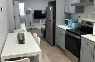 Cozy 2-3 Bedroom Apartment in Center City! - Foto 4