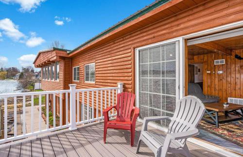 Fife Lake 2BR Getaway with Hot Tub - Foto 11