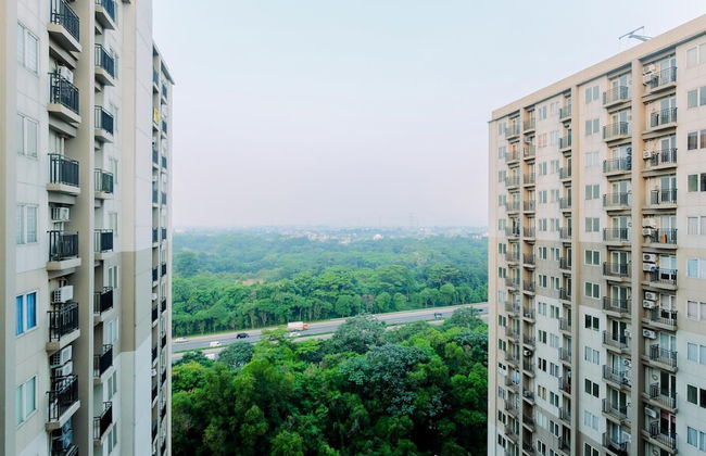 Serene Designed 2BR at Podomoro Golf View Apartment - Photo 22