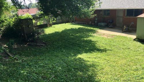 3BR Home, Pet-Friendly, Fenced Yard Near I-70, I-75, Hospitals, Wright-Patt AFB - Foto 2, Garden view