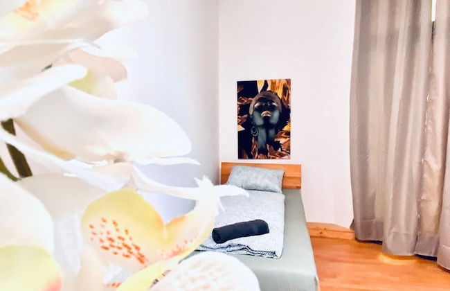 Stylish Shared 3-Bedroom Stay Near City - Foto 15