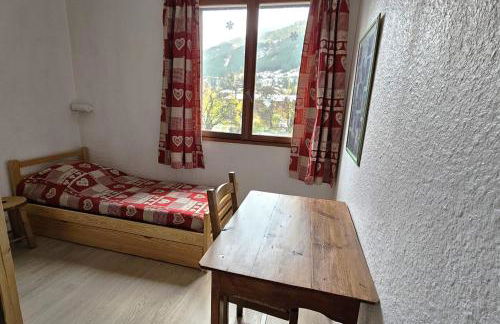 Sunny balcony steps from the slopes - Foto 10