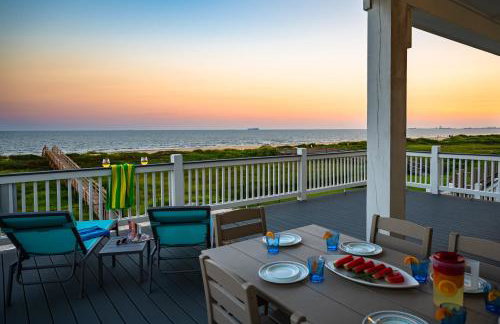 Luxury Beachfront l Sleeps 20, Hot Tub, Pool & Game Room Fun! - Foto 13