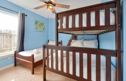Spacious 4-Bedroom Villa Near Disney World - Foto 40