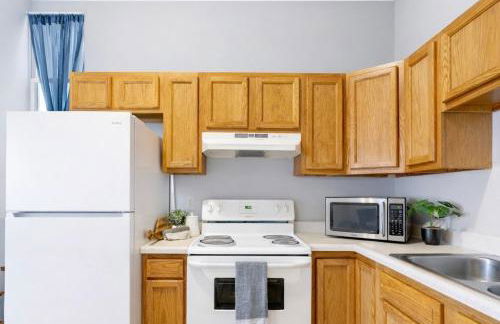 Cozy up with me! Longer stays! Free parking - Foto 4