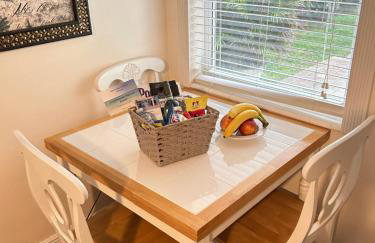 Bahama Beach Club Pompano - Fort Lauderdale - Charming and Cozy Studios & Apartments close to Beach with heated Pool - Photo 37