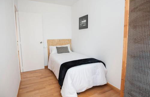 Pis del Mercat -aire acondicionado en todas las habitaciones y salón- - Foto 13