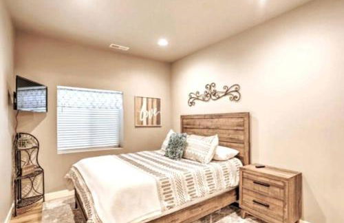 NEW! Cozy & Modern Spearfish Home Near Downtown! - Foto 28